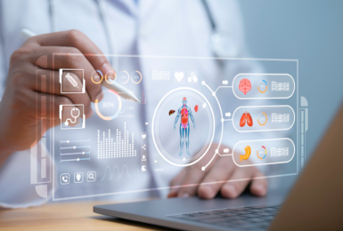 doctor using healthcare analytics