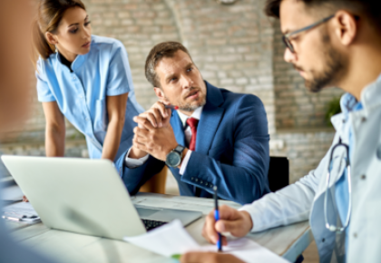 healthcare administration vs healthcare management
